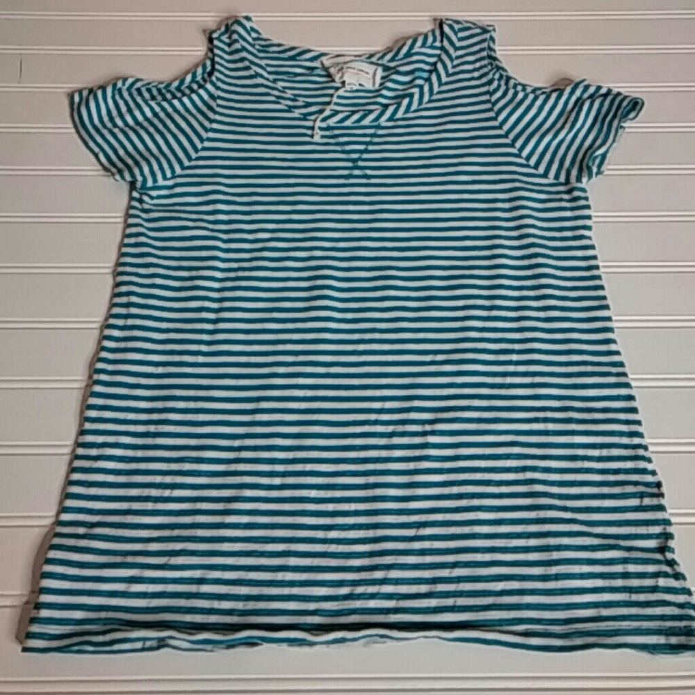 Two by Vince Camuto Cold Shoulder Top